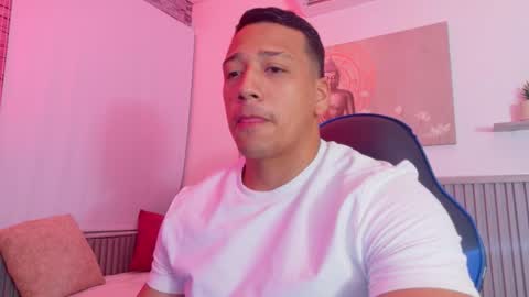 Tom muscle1 online show from 28, 11, 2025