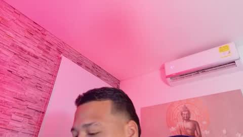 Tom muscle1 online show from 14, 12, 2025