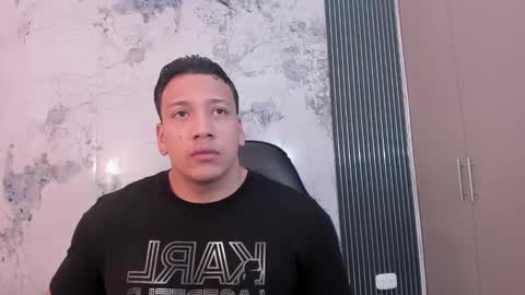 Tom muscle1 online show from 22, 2, 2026