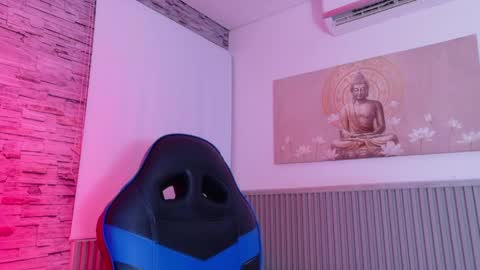 Tom muscle1 online show from 7, 4, 2026