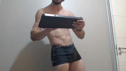 Snapshot of tom_show chatting on 3, 2, 2025 tom_show online show from 3, 2, 2025