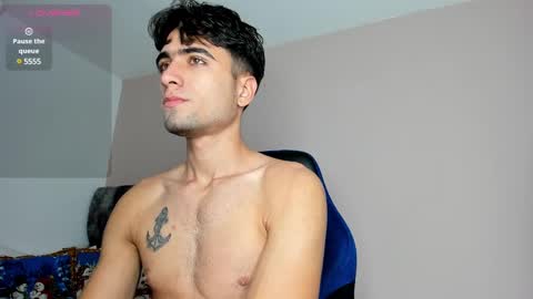 Snapshot of tom_walton chatting on 4, 1, 2025 tom online show from 4, 1, 2025