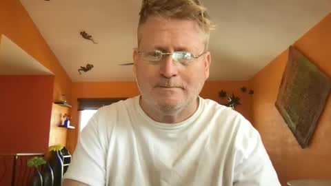 Hola online show from 5, 3, 2025