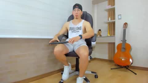 Tom Bardem online show from 14, 12, 2025