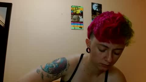 Snapshot of tomboyblue chatting on 1, 8, 2026 Blue online show from 1, 8, 2026