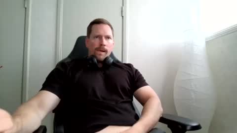 Snapshot of tomfin95 chatting on 8, 7, 2026 tomfin95 online show from 8, 7, 2026