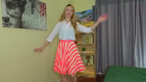 Snapshot of tomikavilandre chatting on 4, 7, 2026 Lana online show from 4, 7, 2026