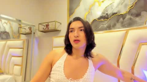 Snapshot of tomlondon_ chatting on 4, 3, 2025 online show from 4, 3, 2025