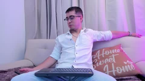 Snapshot of tommas_johnson chatting on 11, 2, 2026 Tomas online show from 11, 2, 2026