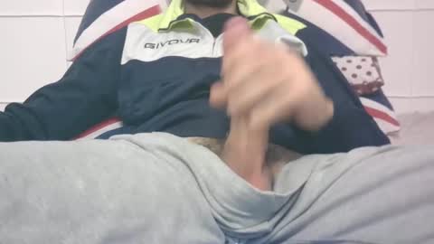 Snapshot of tommaso9046 chatting on 14, 2, 2025 tommaso9046 online show from 14, 2, 2025