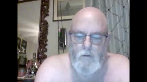 Snapshot of tommierose chatting on 1, 12, 2025 Tommie online show from 1, 12, 2025