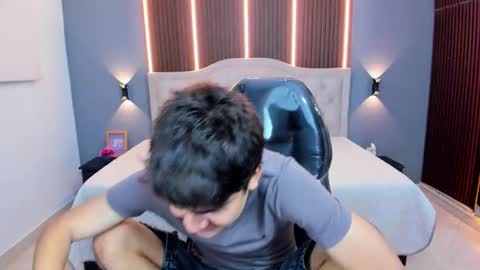 Snapshot of tommy18__ chatting on 4, 2, 2026 Tommy online show from 4, 2, 2026