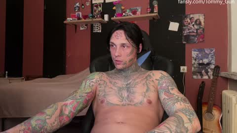 Snapshot of tommy__gun_ chatting on 17, 12, 2024 Tommy and Katana online show from 17, 12, 2024