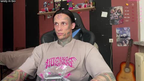 Snapshot of tommy__gun_ chatting on 23, 12, 2024 Tommy and Katana online show from 23, 12, 2024