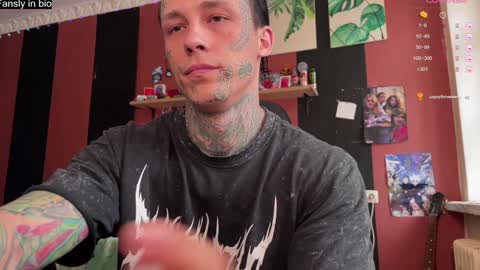 Snapshot of tommy__gun_ chatting on 2, 1, 2025 Tommy and Katana online show from 2, 1, 2025