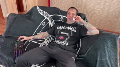 Snapshot of tommy__gun_ chatting on 28, 1, 2025 Tommy and Katana online show from 28, 1, 2025