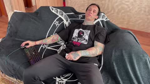 Snapshot of tommy__gun_ chatting on 2, 2, 2025 Tommy and Katana online show from 2, 2, 2025