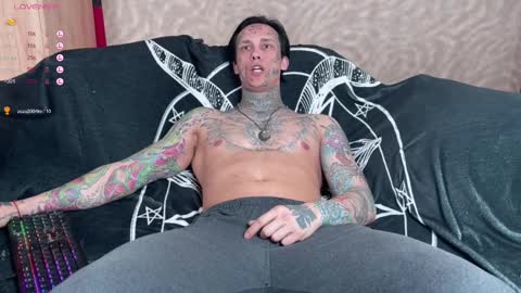 Snapshot of tommy__gun_ chatting on 12, 2, 2025 Tommy and Katana online show from 12, 2, 2025