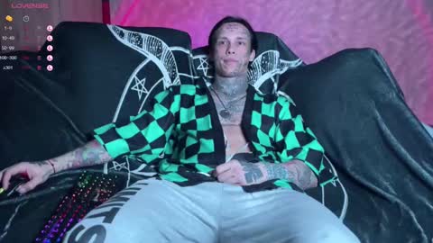 Snapshot of tommy__gun_ chatting on 19, 2, 2025 Tommy and Katana online show from 19, 2, 2025