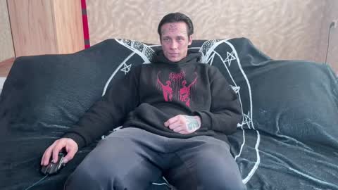 Snapshot of tommy__gun_ chatting on 1, 3, 2025 Tommy and Katana online show from 1, 3, 2025