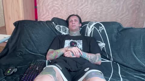 Snapshot of tommy__gun_ chatting on 6, 3, 2025 Tommy and Katana online show from 6, 3, 2025