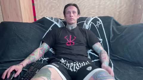 Snapshot of tommy__gun_ chatting on 11, 3, 2025 Tommy and Katana online show from 11, 3, 2025