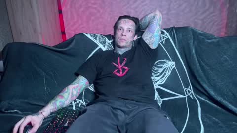 Snapshot of tommy__gun_ chatting on 11, 3, 2025 Tommy and Katana online show from 11, 3, 2025