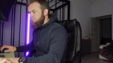  tommy burnzzz  online show from 4, 3, 2025