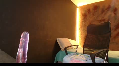 tommy_sweet1 online show from 11, 1, 2025