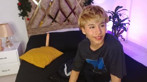 Tommy Foxboy online show from 27, 12, 2024