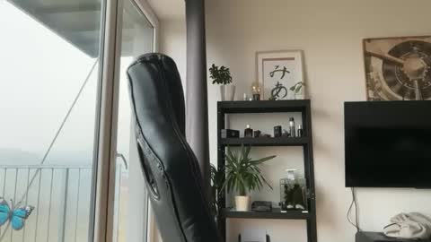 Thomas Fit online show from 1, 12, 2025