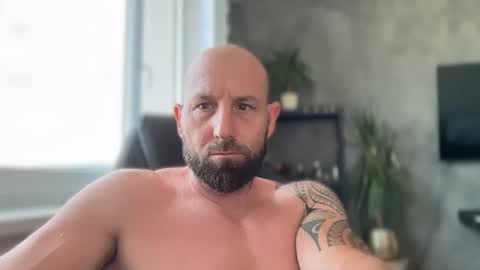 Snapshot of tommyx01 chatting on 22, 6, 2026 Thomas Fit online show from 22, 6, 2026