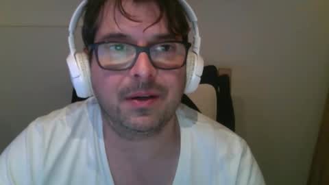 Snapshot of tomsterboys chatting on 20, 2, 2026 SandroLickYouCrazy online show from 20, 2, 2026