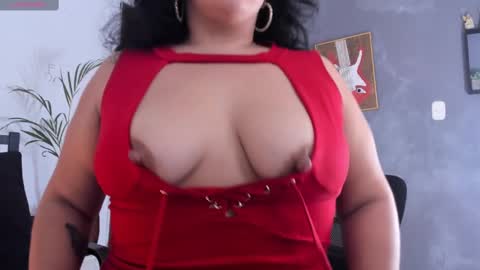 Snapshot of ton_amourrx chatting on 7, 3, 2025 lady blue online show from 7, 3, 2025