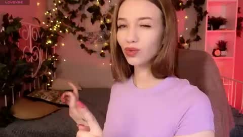 Snapshot of toni_ray chatting on 17, 6, 2026 Tony online show from 17, 6, 2026