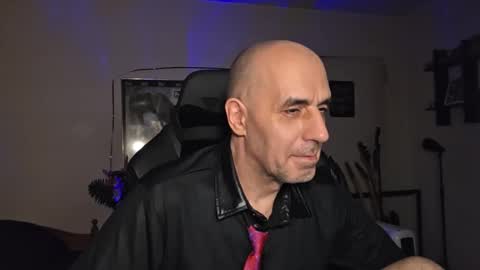 Snapshot of toninspektor chatting on 2, 12, 2025 toninspektor online show from 2, 12, 2025