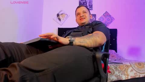 Snapshot of tonny_landri chatting on 11, 10, 2025 Tonny Landri online show from 11, 10, 2025