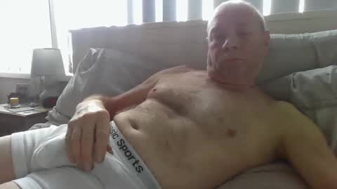 Snapshot of tony14712 chatting on 5, 2, 2025 tony14712 online show from 5, 2, 2025