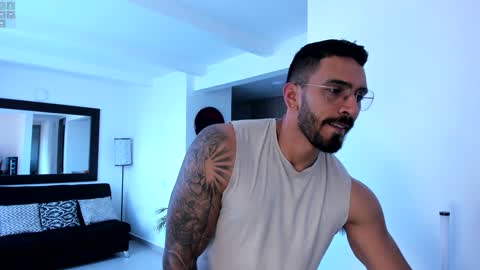 tony muscle1 online show from 6, 1, 2025