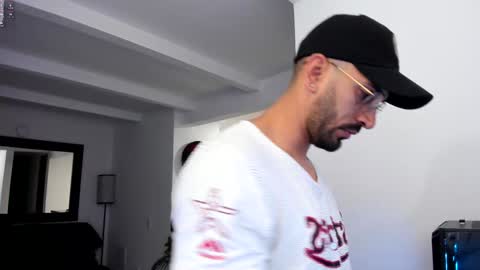 tony muscle1 online show from 6, 2, 2025