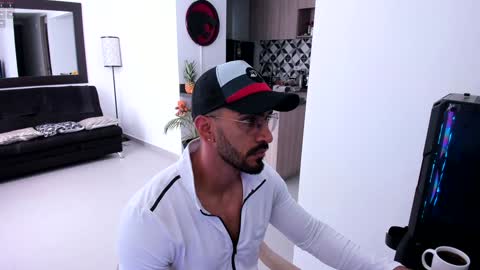 tony muscle1 online show from 7, 2, 2025