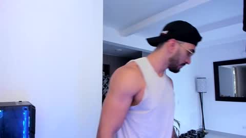 tony muscle1 online show from 27, 2, 2025