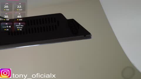 Snapshot of tony_newmen chatting on 19, 1, 2025 tony online show from 19, 1, 2025