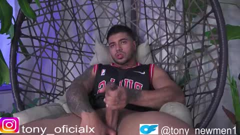 Snapshot of tony_newmen chatting on 15, 10, 2025 tony online show from 15, 10, 2025