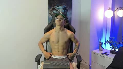 tony_petrov online show from 24, 10, 2025