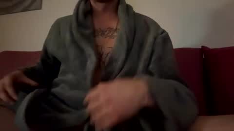 tonystrawberry online show from 27, 11, 2025