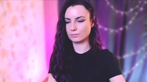 Elizabeth online show from 12, 1, 2025