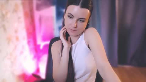 Elizabeth online show from 12, 3, 2025