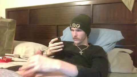 Snapshot of tootall803 chatting on 17, 1, 2025 TooTall803 online show from 17, 1, 2025