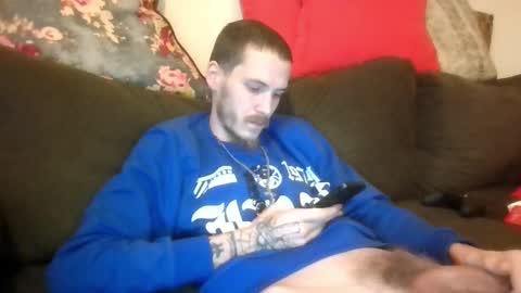 Snapshot of tootall803 chatting on 18, 10, 2025 TooTall803 online show from 18, 10, 2025